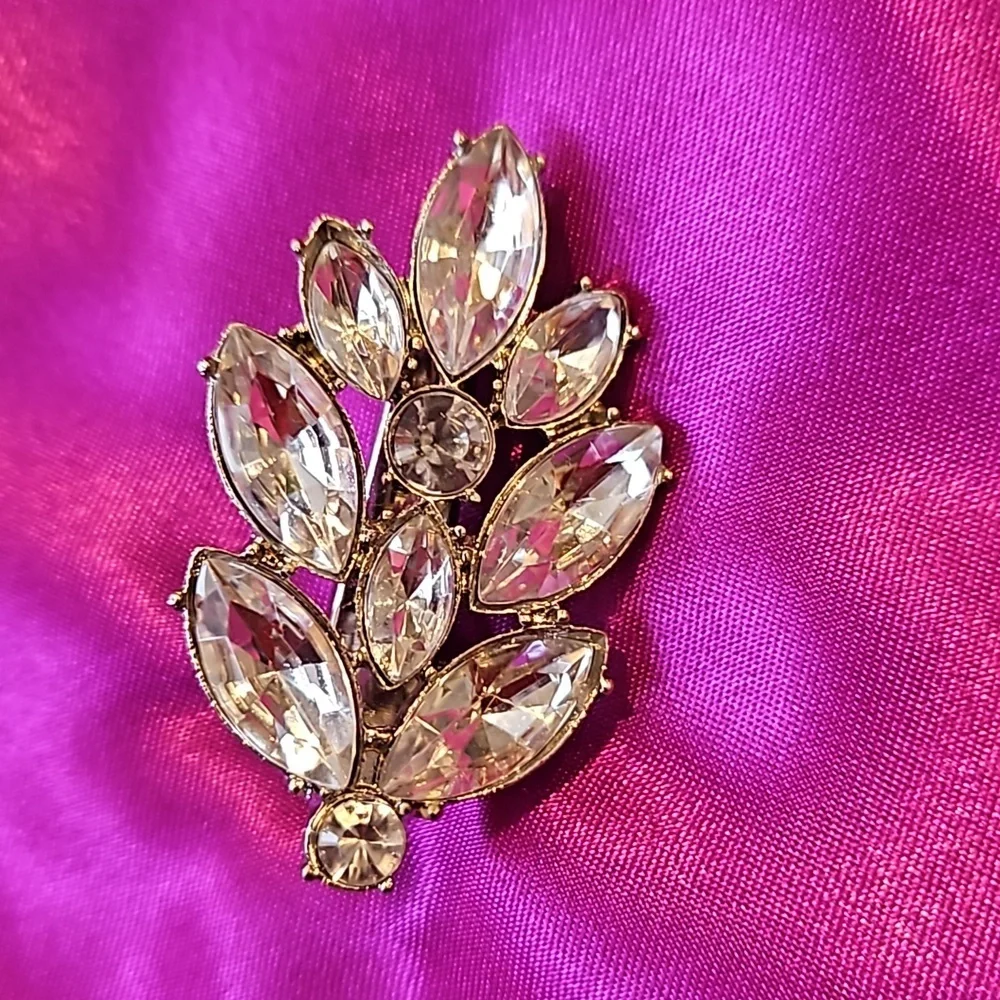 Rhinestone and Acrylic Crystal Hair Clips Lot of 14